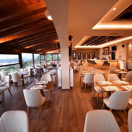 Nevros And Limni Plastira Отель Неохорион