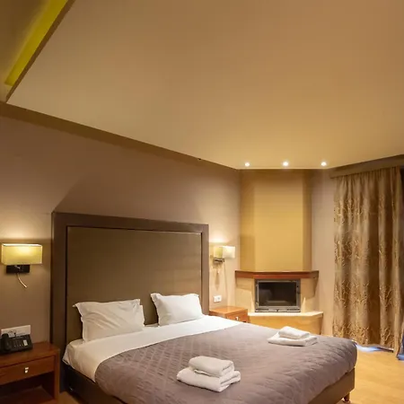 Nevros And Limni Plastira 4* Неохорион