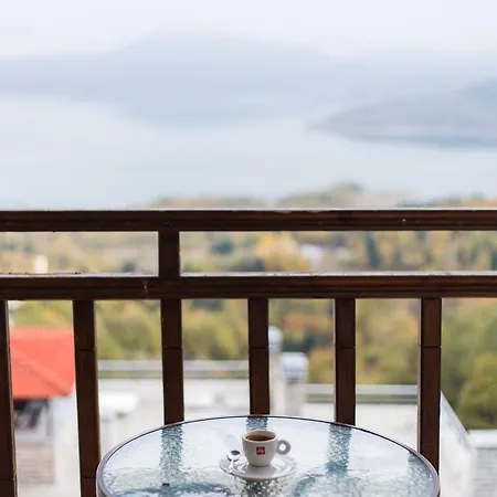 Nevros And Limni Plastira Отель 4*