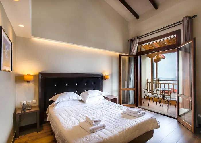 Nevros And Limni Plastira 4*