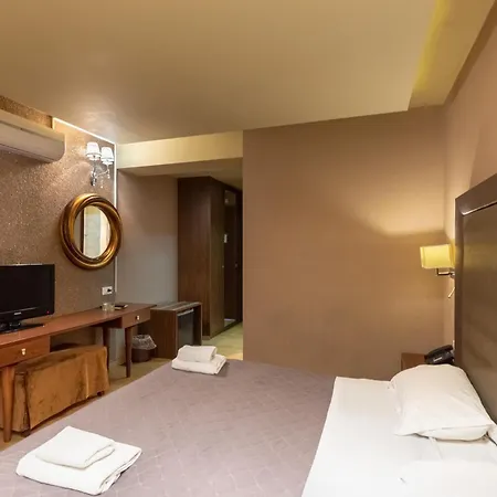 Nevros And Limni Plastira Hotel 4*
