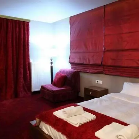 Nevros And Limni Plastira 4*