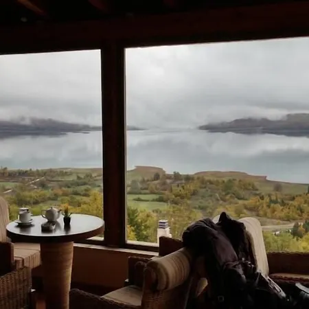 Nevros And Limni Plastira Szálloda