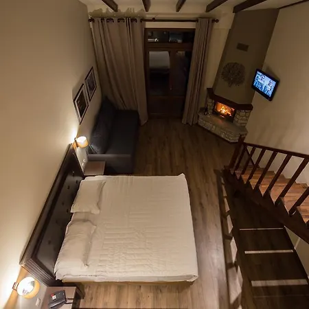 Nevros And Limni Plastira Hotel