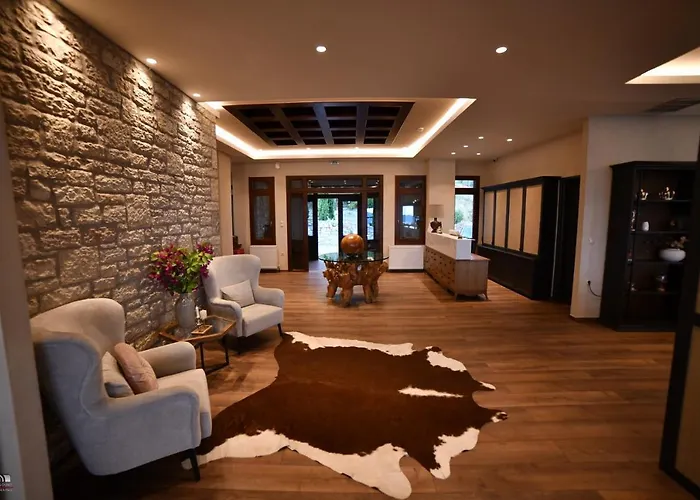 Nevros And Limni Plastira Szálloda 4*