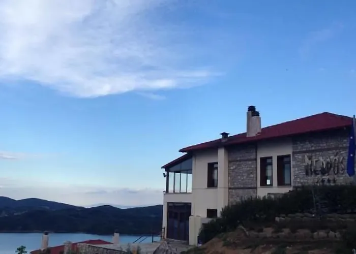 Nevros And Limni Plastira Szálloda Neohóri