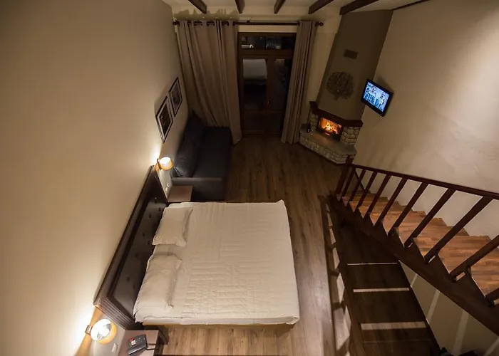 Nevros And Limni Plastira Szálloda