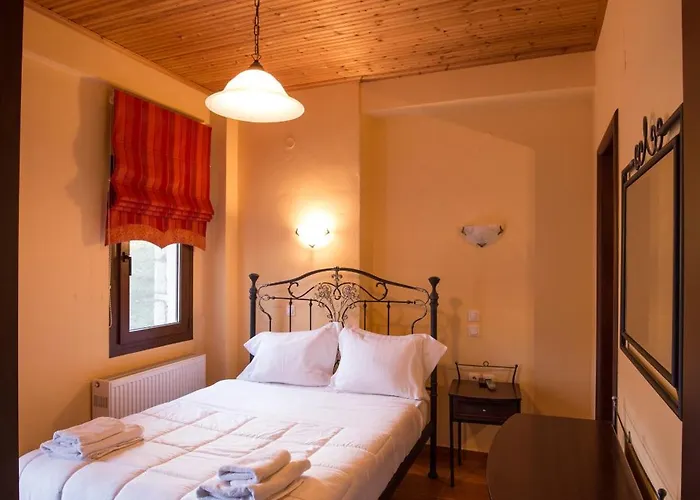 Nevros And Limni Plastira Szálloda